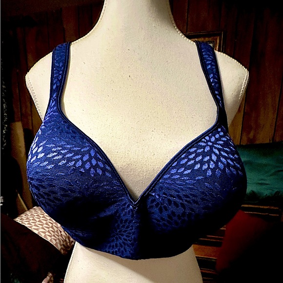 Playtex Blue Full Coverage Bra with Feather Patterned Cups & Wide Straps, 42D - Picture 1 of 12